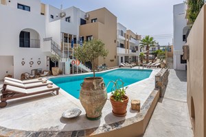 residence villas pool 2268